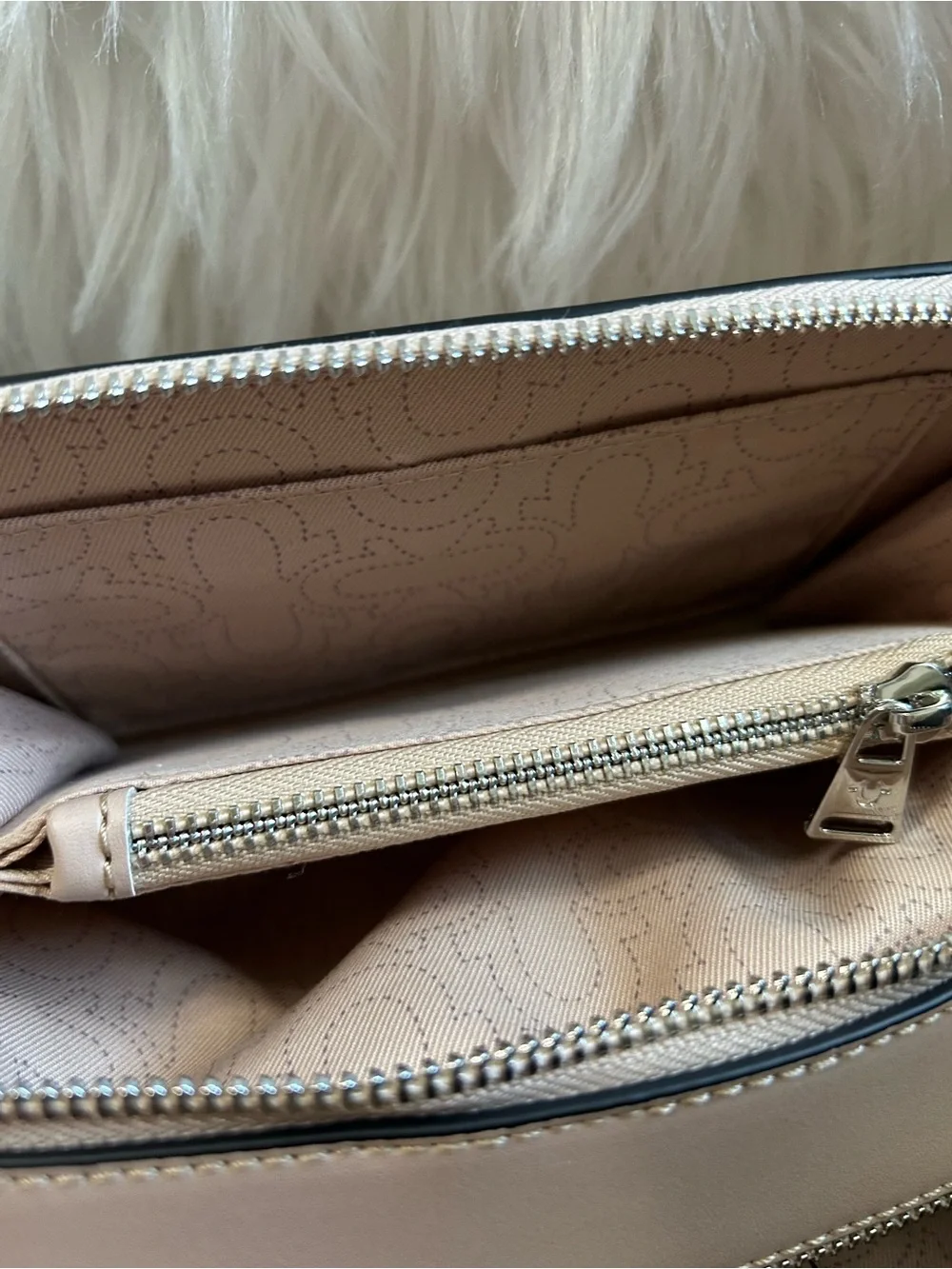 NWT True Religion Tan Double Zipped Camera Crossbody Bag